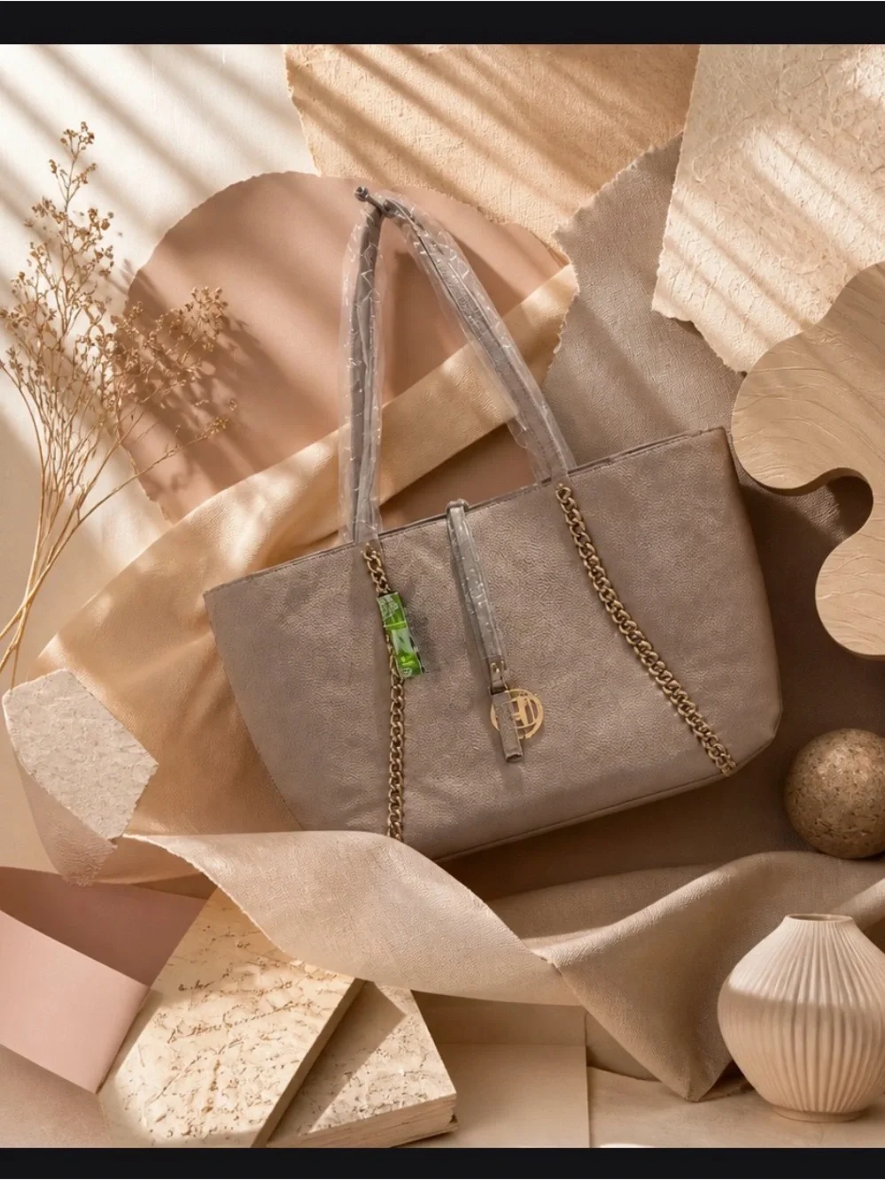 N/A stylish beige